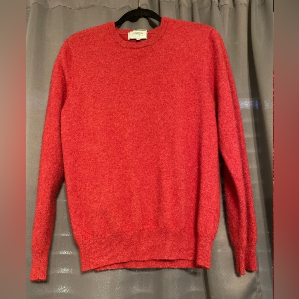 100% Cashmere sweater from Dunedin Cashmere in Scotland